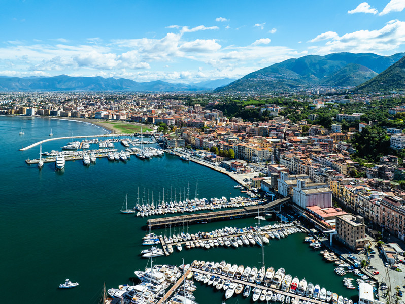 Castellammare di Stabia: Mare, Terme e Cultura | Coastrider